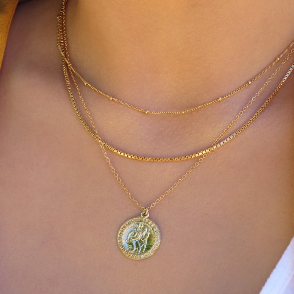 Single Box Necklace | 18k Gold Filled - Picture 7 of 7